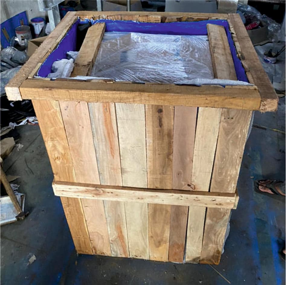 Closed timber export crate with waterproof lining